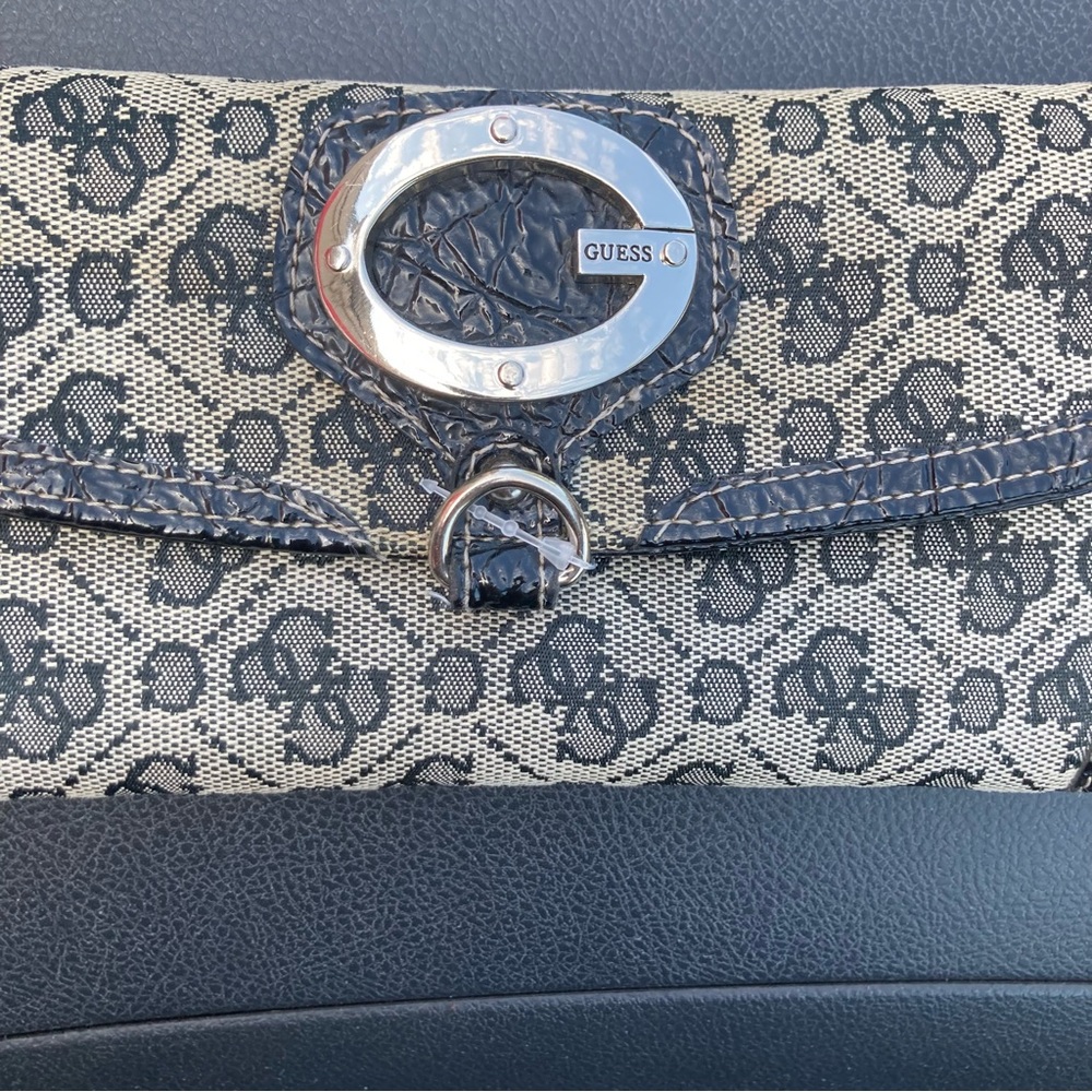 GUESS Black and Cream Patterned Clutch